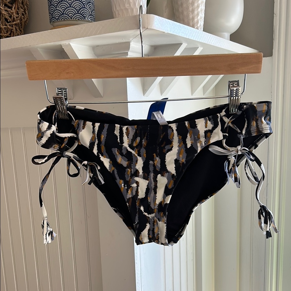 Swimsuits for all bottoms